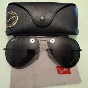 Ray-Ban Aviator Sunglasses - Gunmetal frame - polarized lens